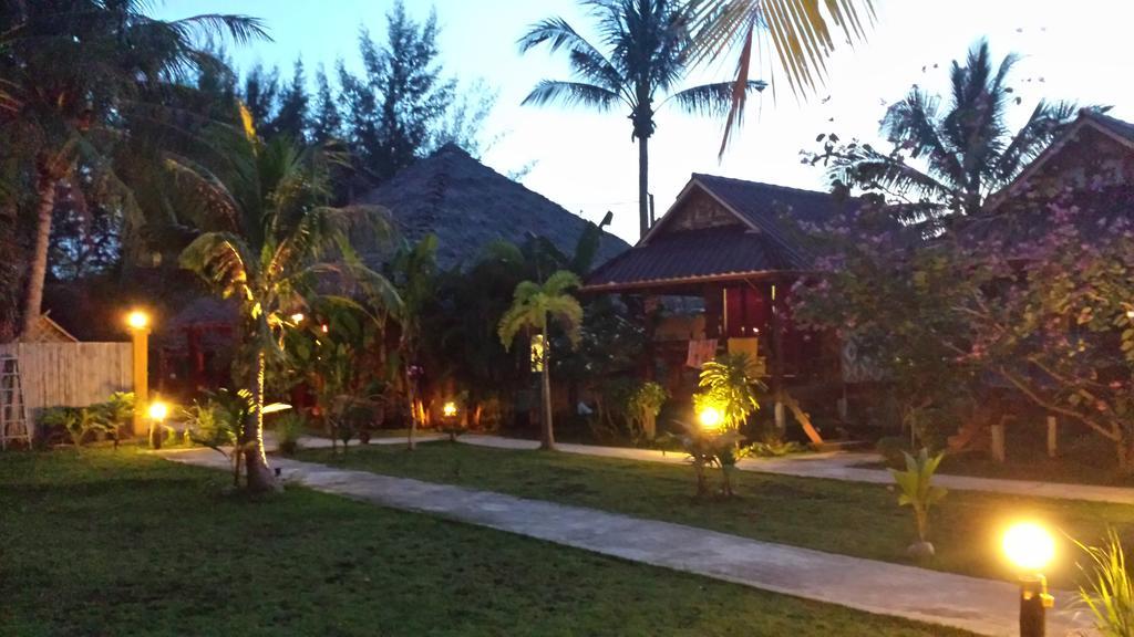 Lanta Pearl Beach Resort Ko Lanta Kültér fotó